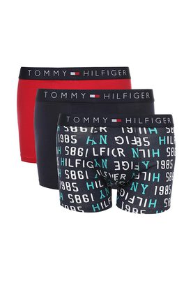 Tommy Hilfiger   3 .